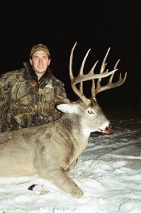 north-river-outfitting-alberta-whitetail-deer-hunting-oufitter292