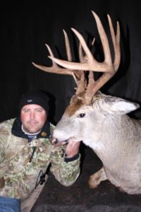 north-river-outfitting-alberta-whitetail-deer-hunting-oufitter322