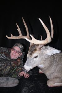 north-river-outfitting-alberta-whitetail-deer-hunting-oufitter334